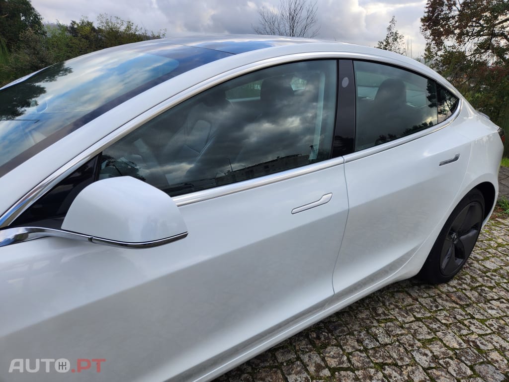 Tesla Model 3 Standard RWD Plus