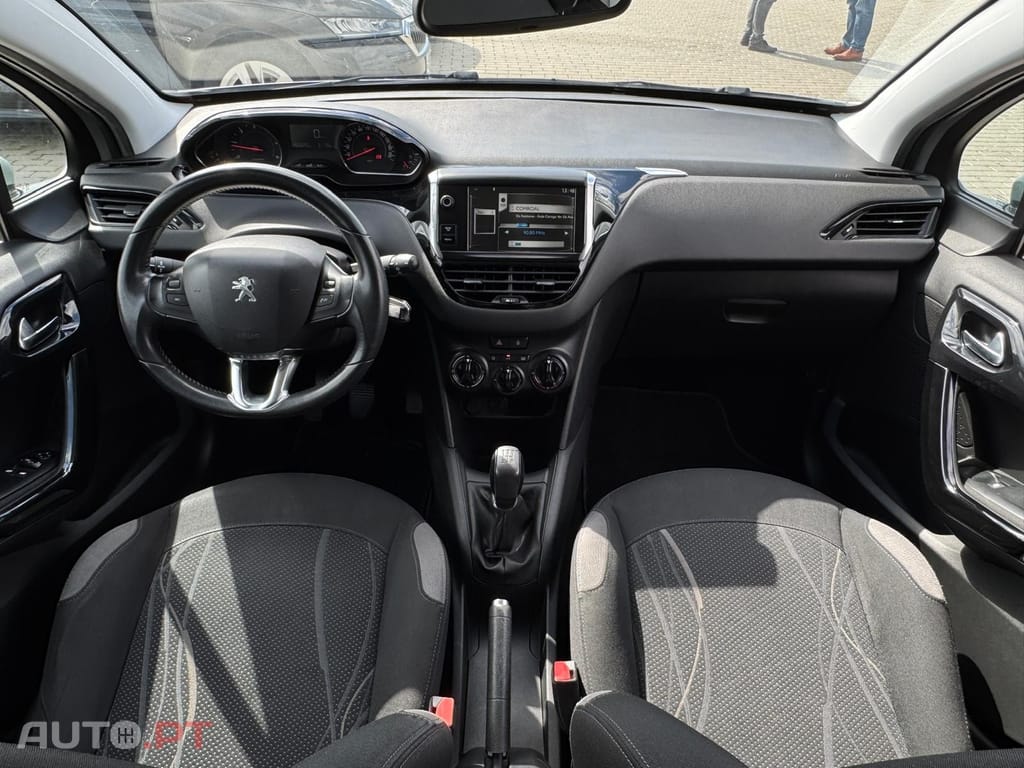 Peugeot 208 1.4 HDi Active
