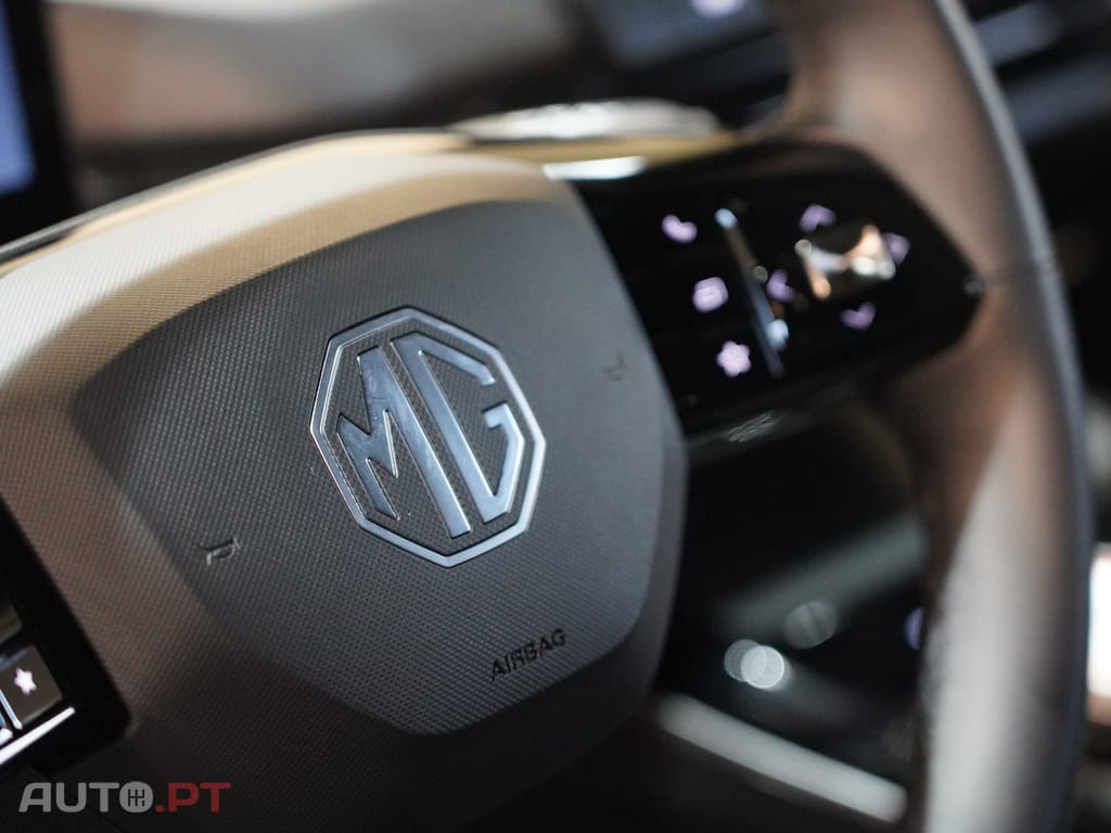 MG MG4 64 kWh Luxury