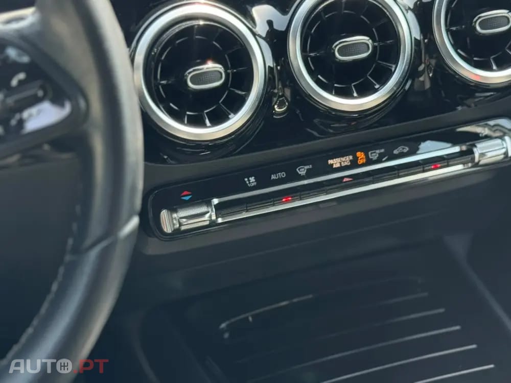 Mercedes-Benz GLA 200 d 4Matic 8G-DCT Special Edition