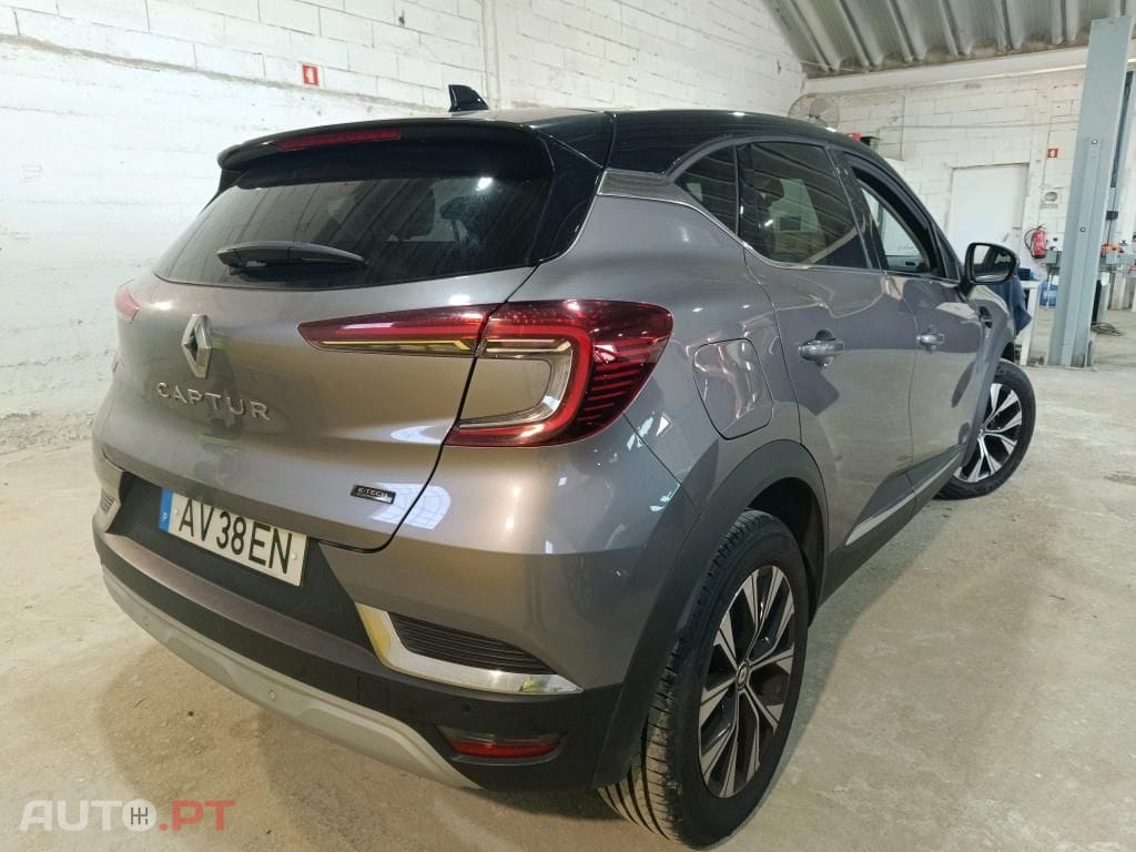 Renault Captur 1.6 E-Tech Plug-In Hybrid Techno