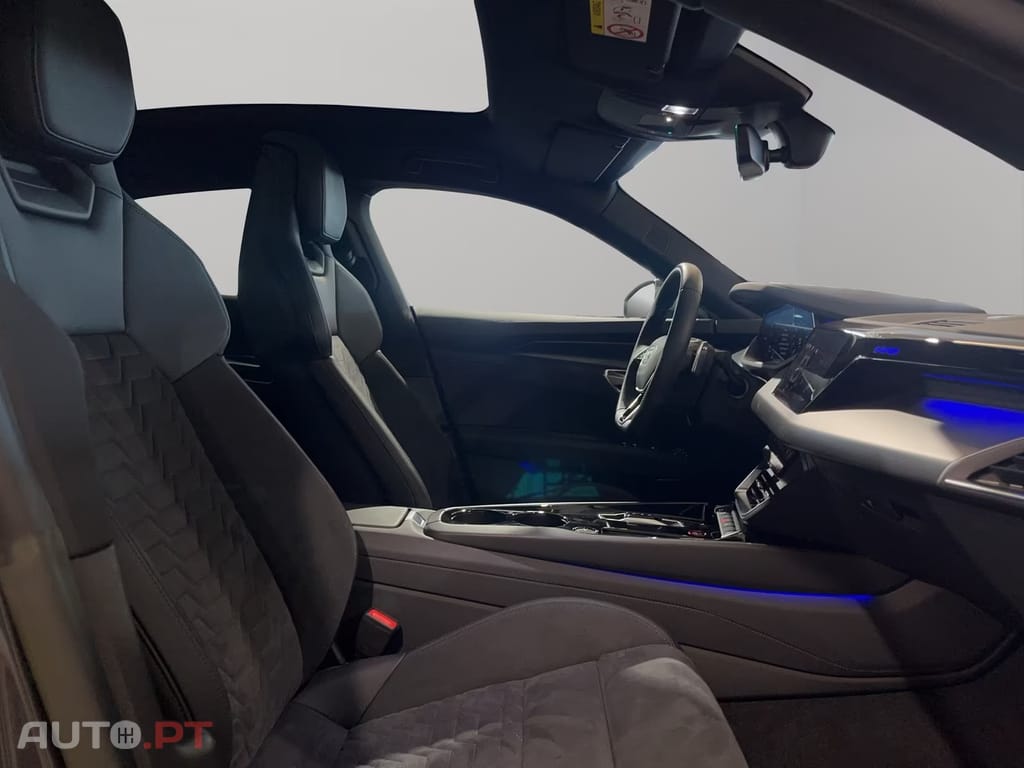 Audi E-Tron GT quattro