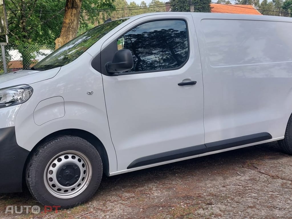 Peugeot E-Expert 75 kWh Semi-Vidrado Premium Standard