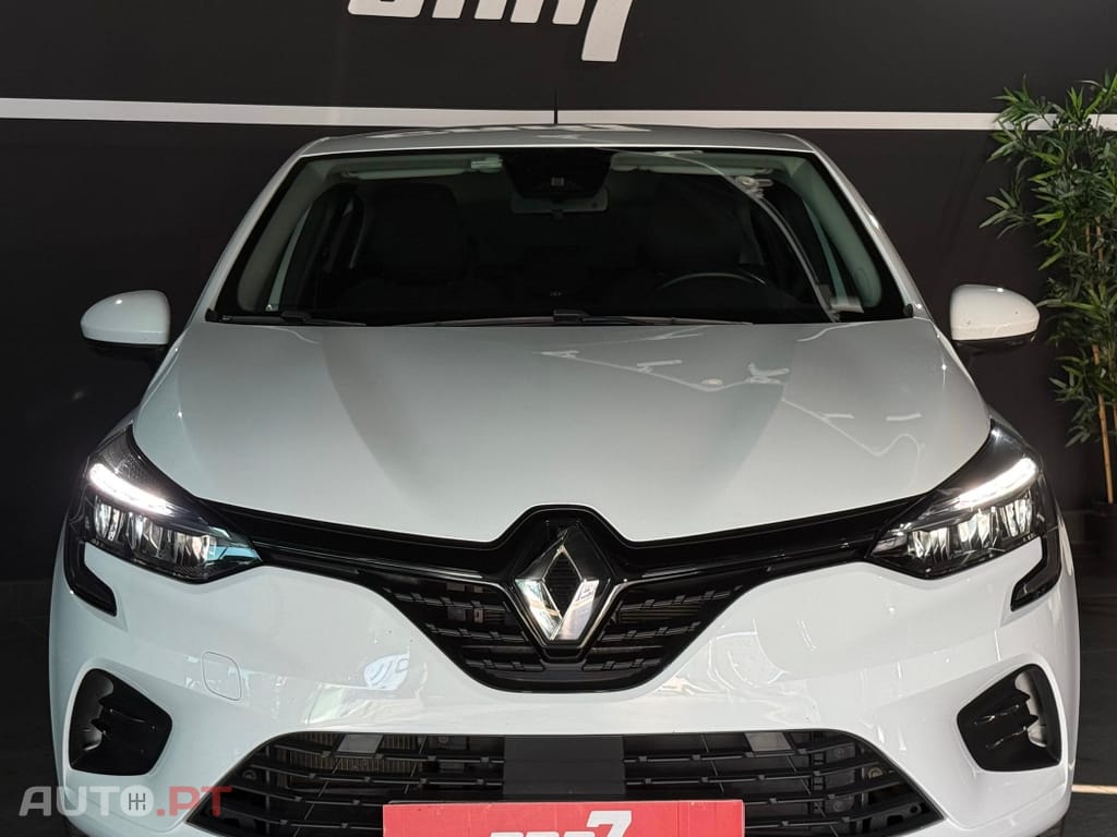 Renault Clio 1.6 E-Tech Full Hybrid Engineered