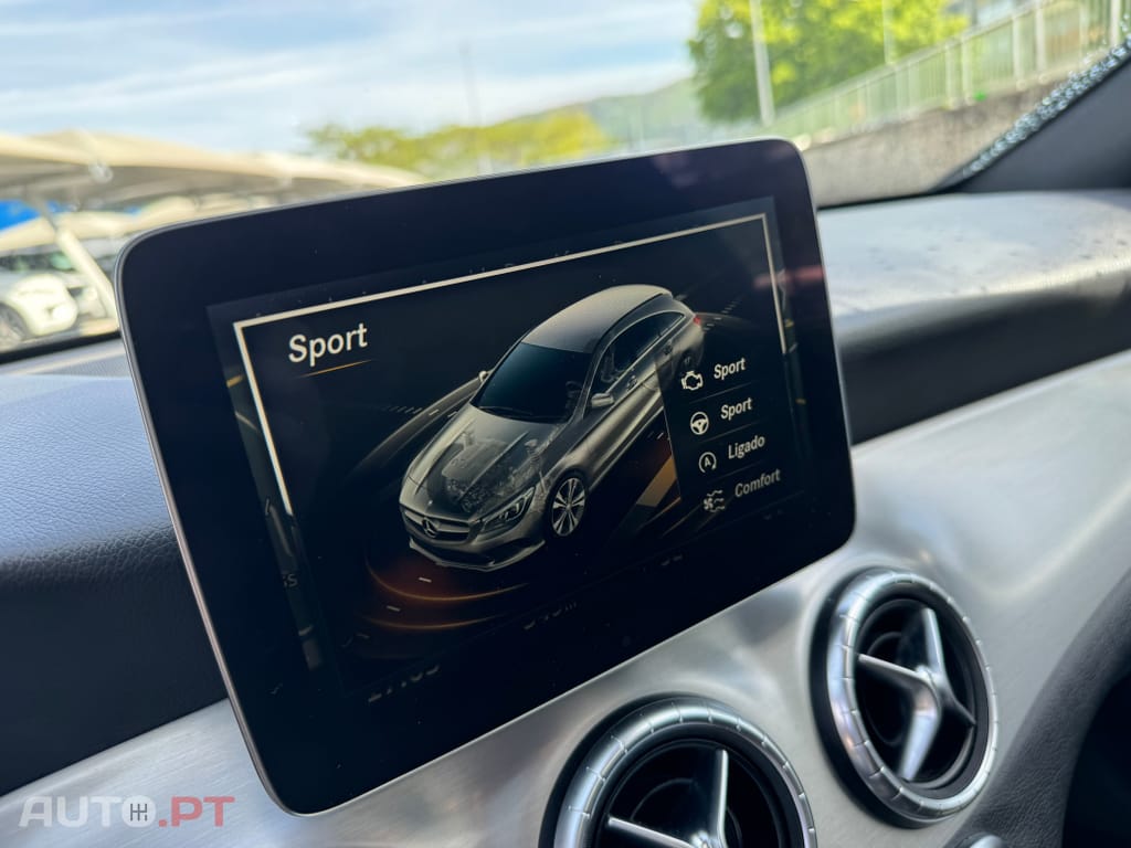 Mercedes-Benz CLA 220 d Shooting Brake AMG Line Aut.