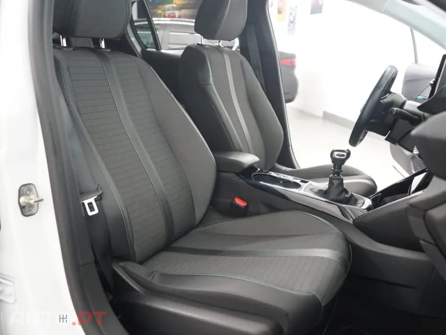 Peugeot 208 1.2 Puretech Allure