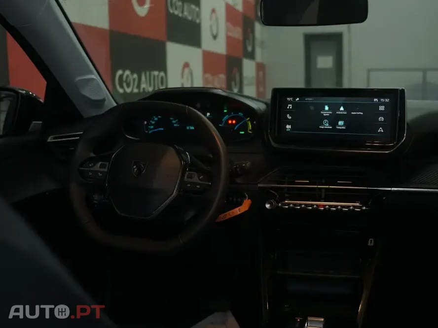 Peugeot E-208 50 kWh Active