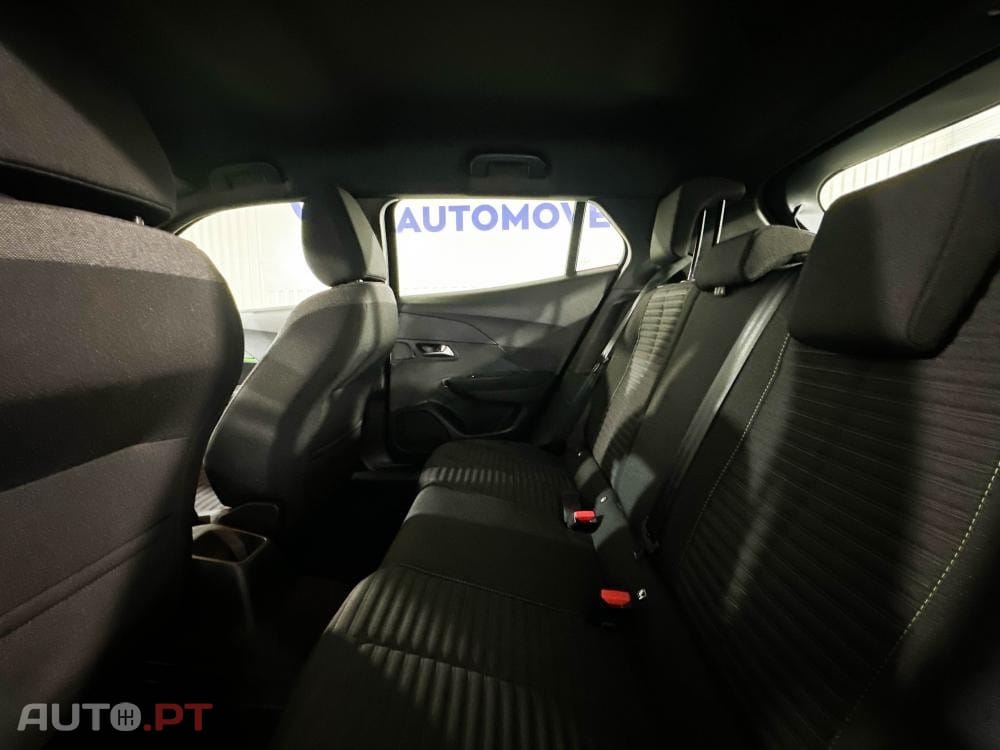 Peugeot 2008 1.2 PureTech Allure Pack