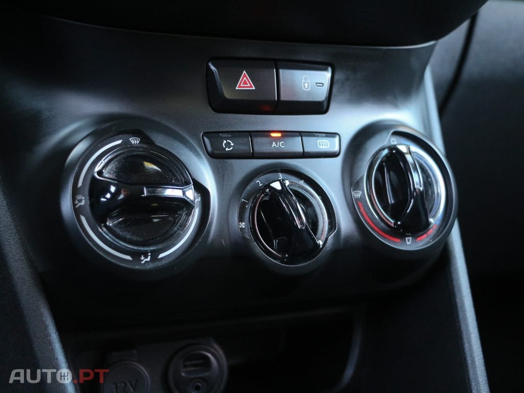 Peugeot 208 1.6 BlueHDi Style