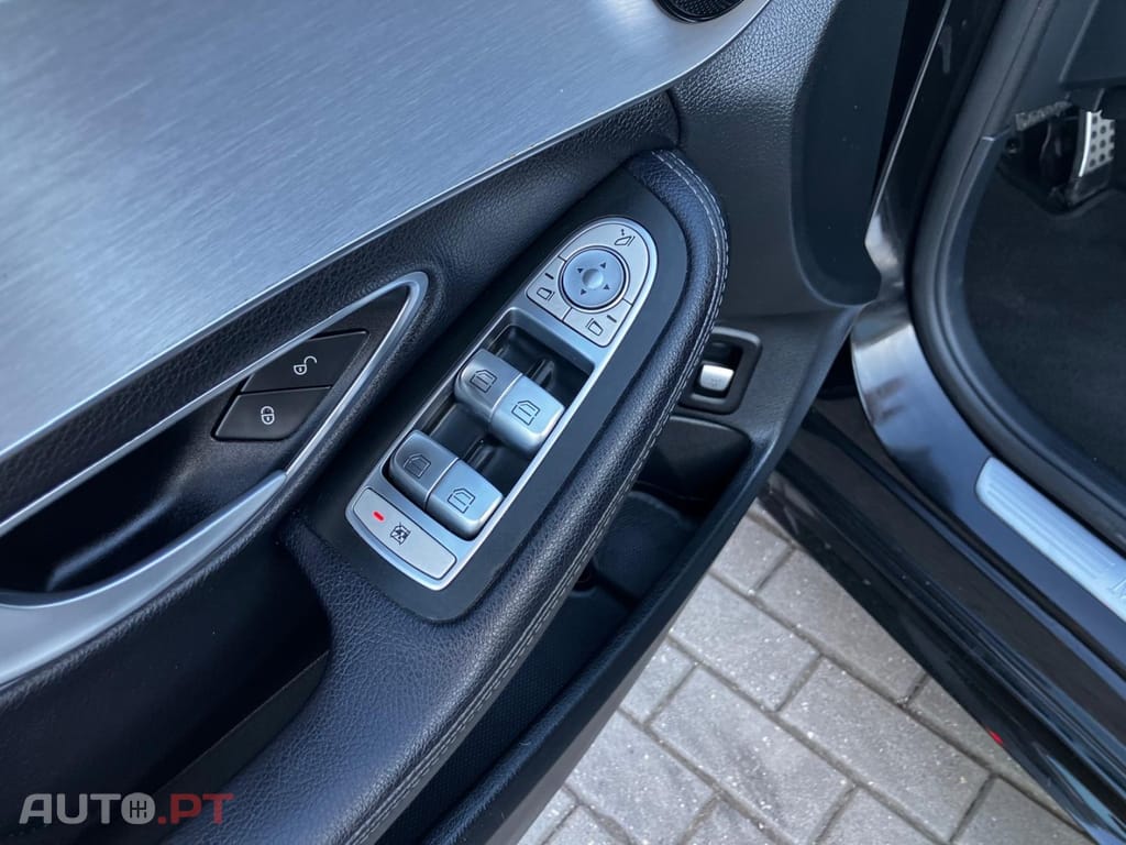 Mercedes-Benz C 220 d 9G-TRONIC AMG Line
