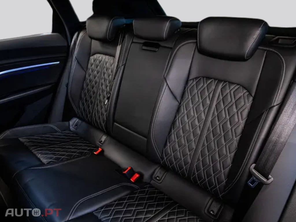 Audi E-Tron I.V.A DEDUTIVEL S BLACK 