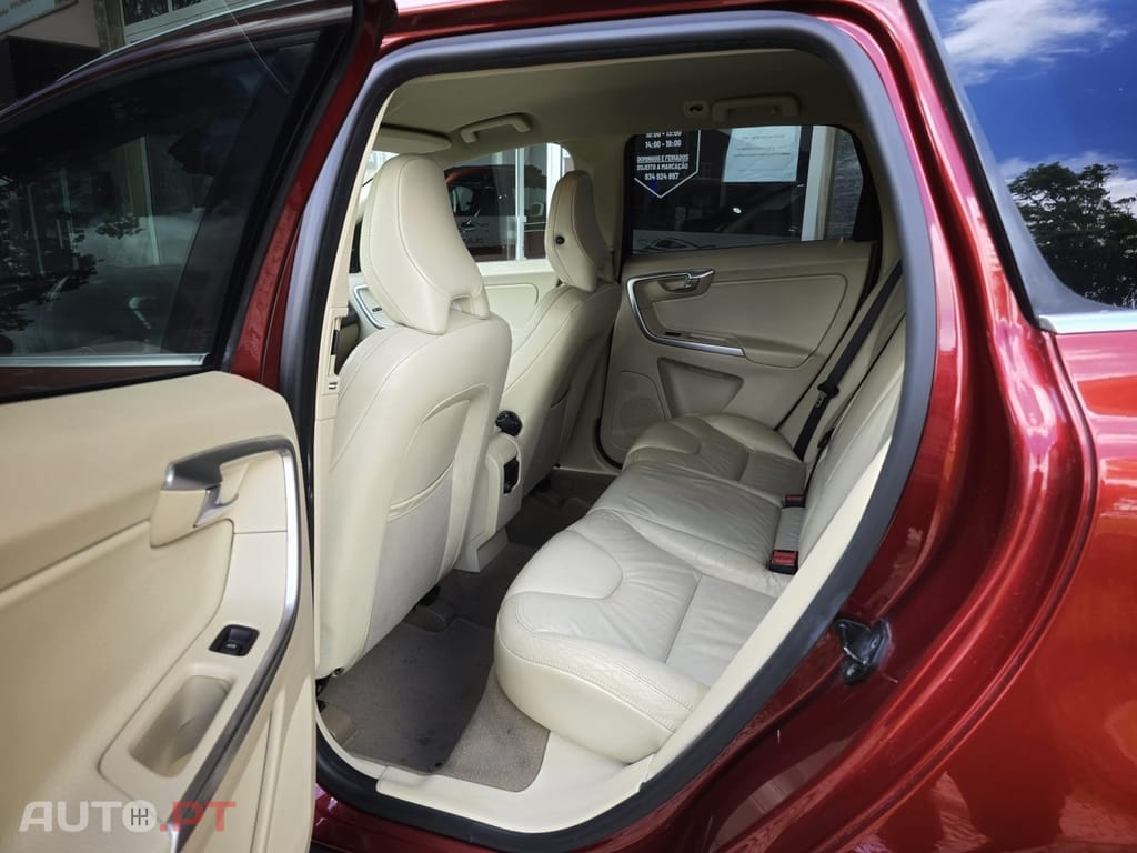 Volvo XC60 2.4 D Momentum Geartronic