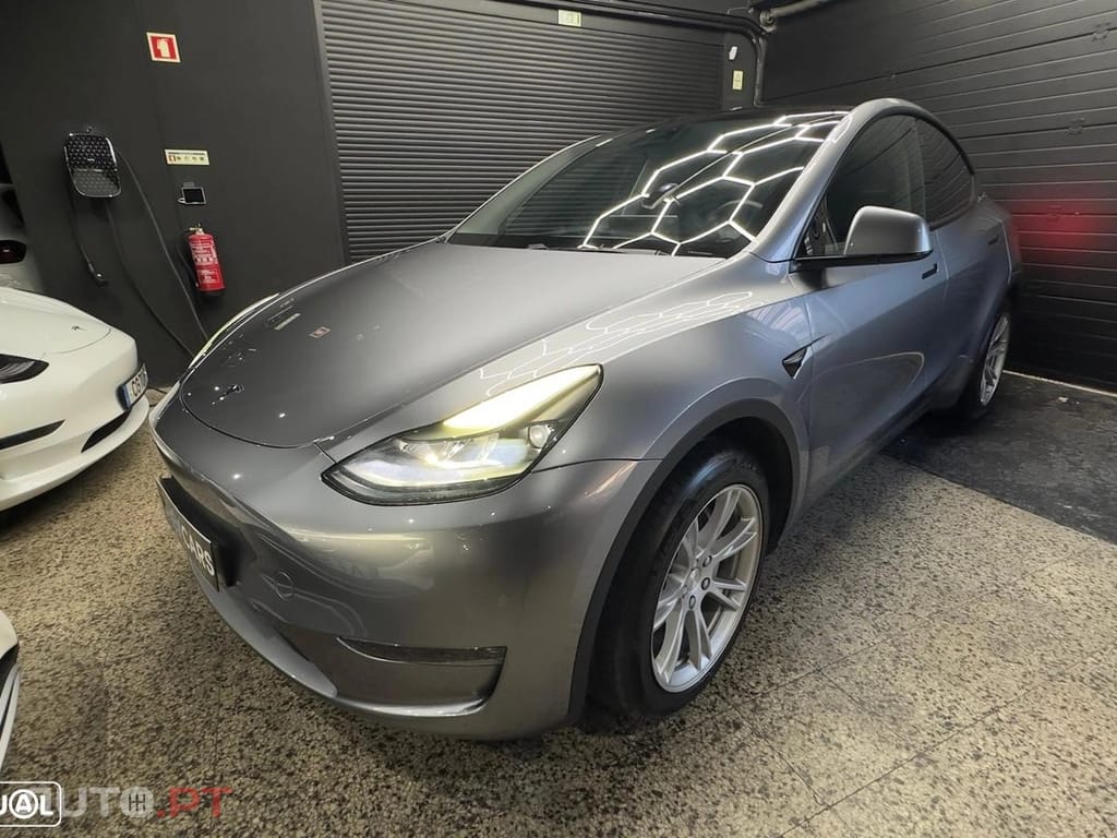 Tesla Model Y Long Range Tração Integral