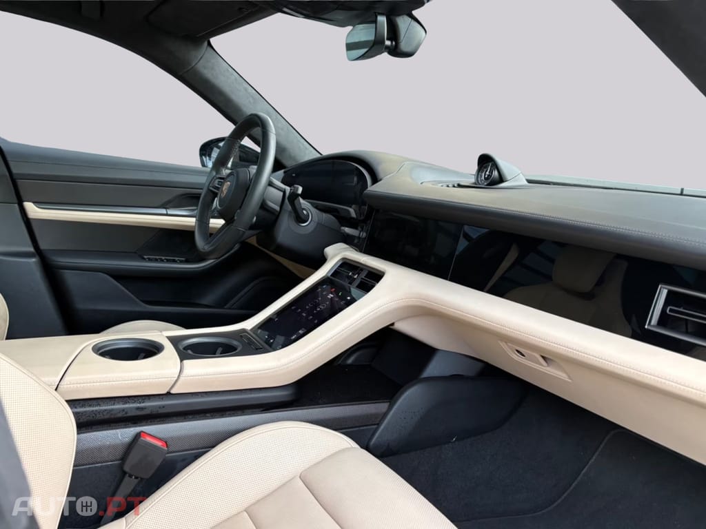 Porsche Taycan GTS I.V.A DEDUTIVEL 