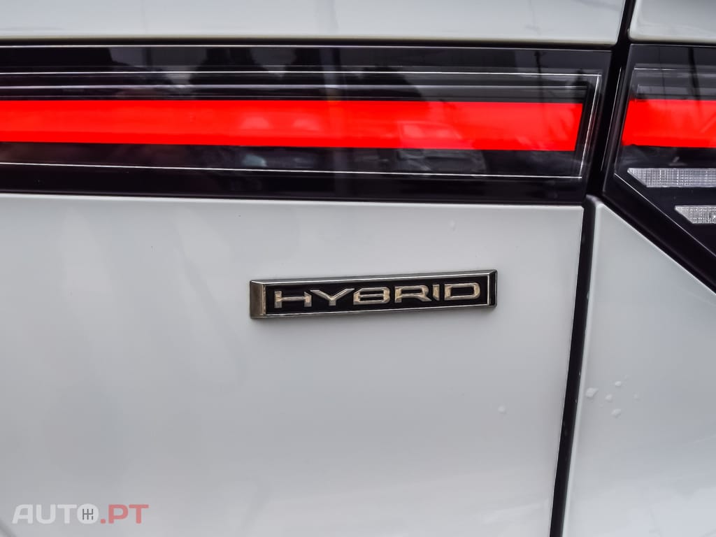 Opel Astra Sports Tourer 1.2 T Hybrid GS eDCT