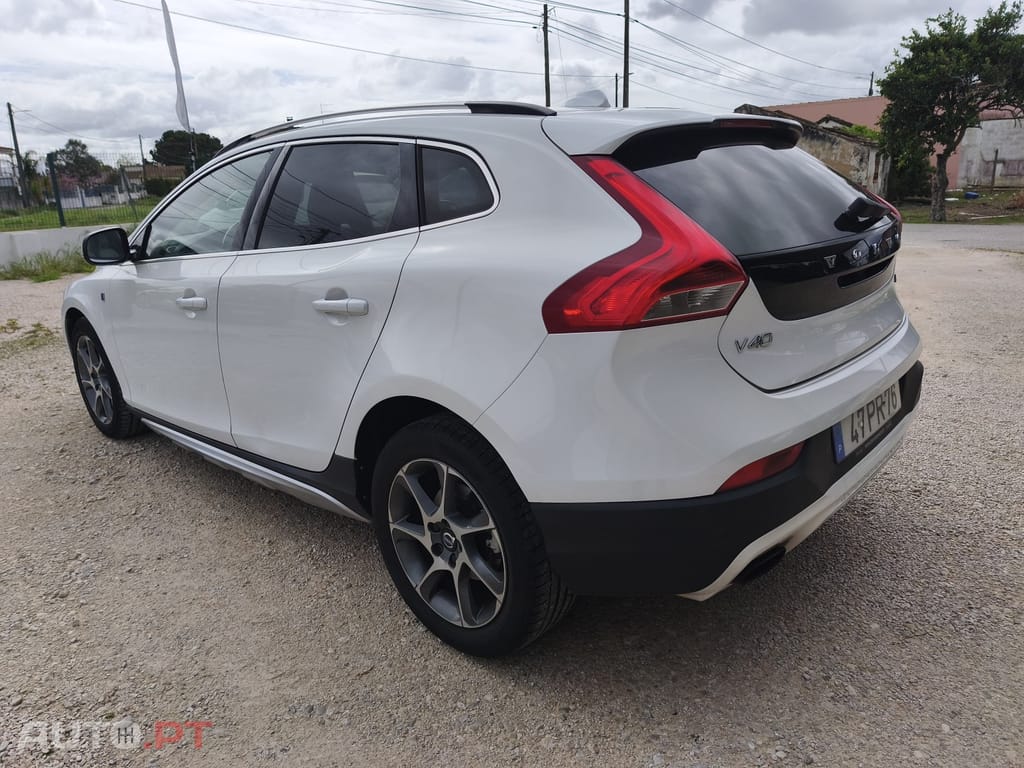 Volvo V40 Cross Country 1.6 D2 Summum