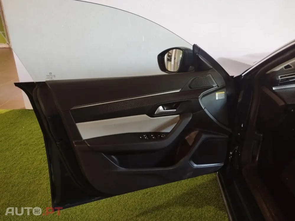 Peugeot 508 SW 1.6 Hybrid Allure e-EAT8