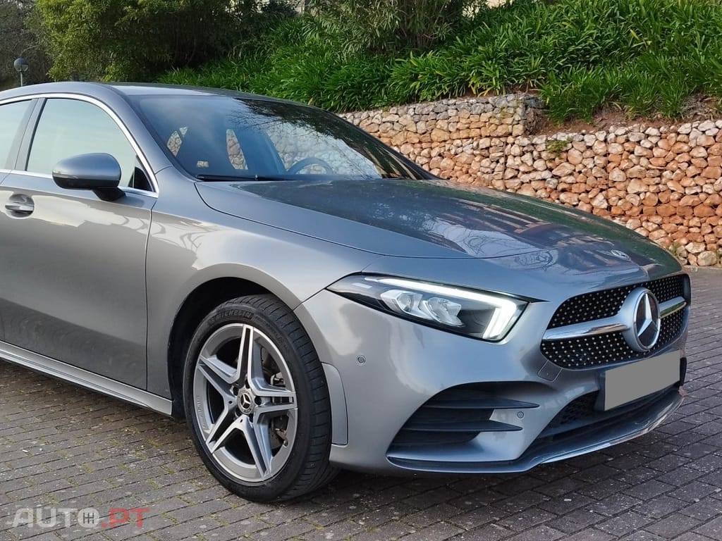 Mercedes-Benz A 250 e AMG Line