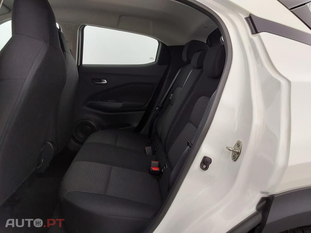 Nissan Juke 1.0 DIG-T Acenta DCT