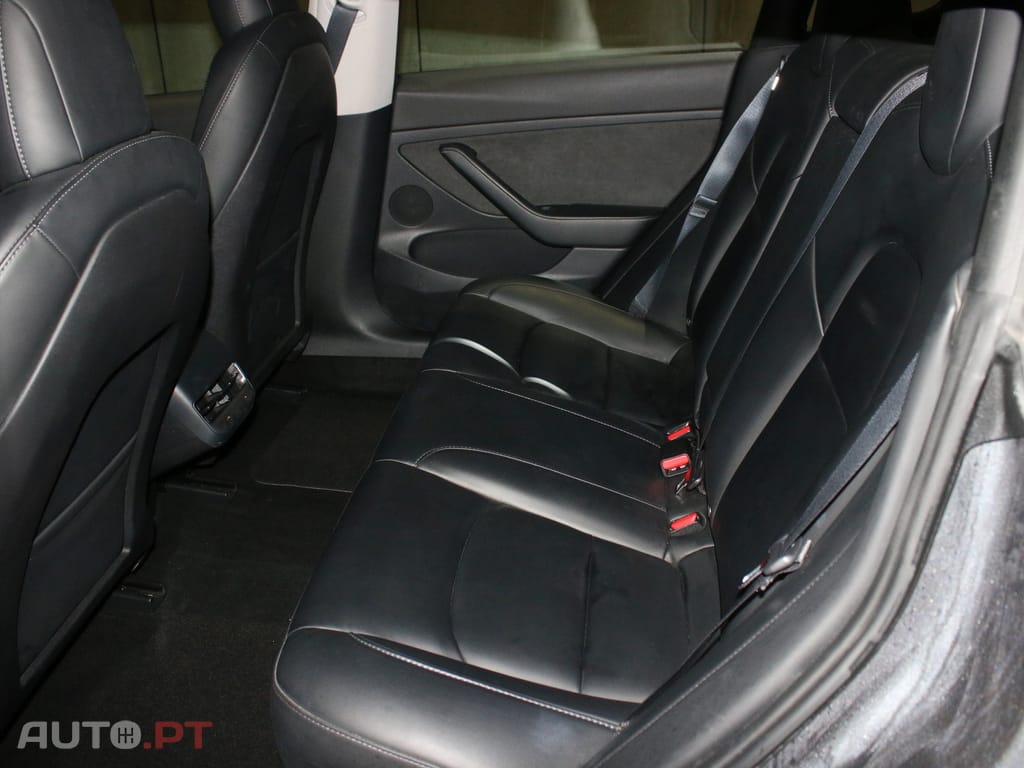 Tesla Model 3 Long Range AWD Dual Motor