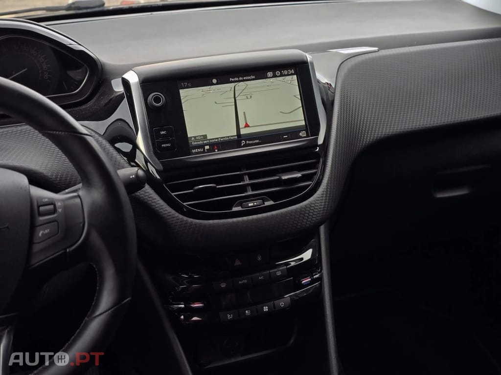 Peugeot 2008 1.6 BlueHDi Active
