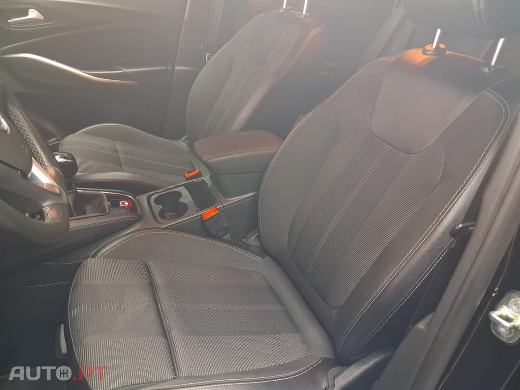 Opel Grandland (X) 1.2Т GS-Line