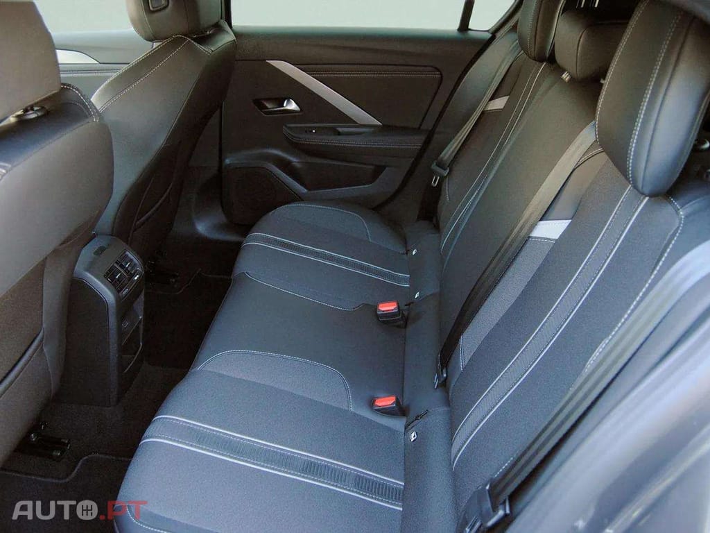 Opel Astra 1.2 T GS Aut.