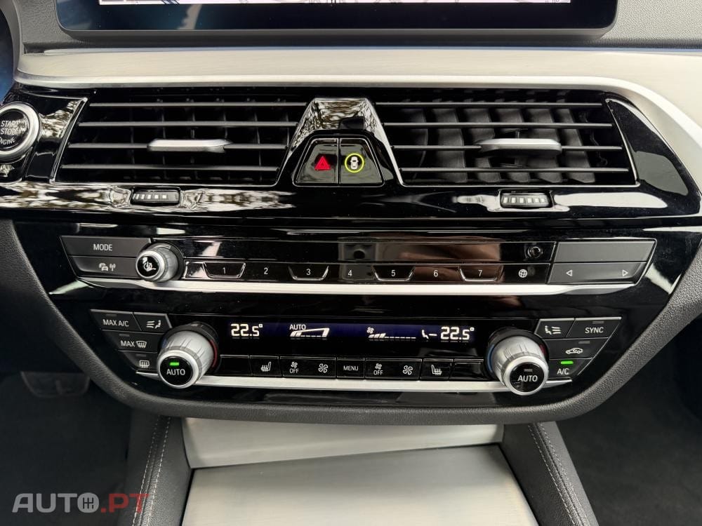 BMW 530 e Pack Desportivo M