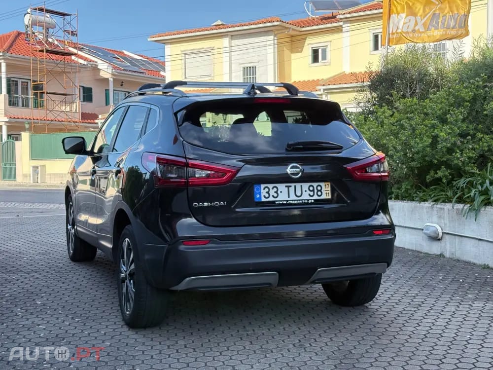 Nissan Qashqai 1.2 DIG-T N-Connecta 18
