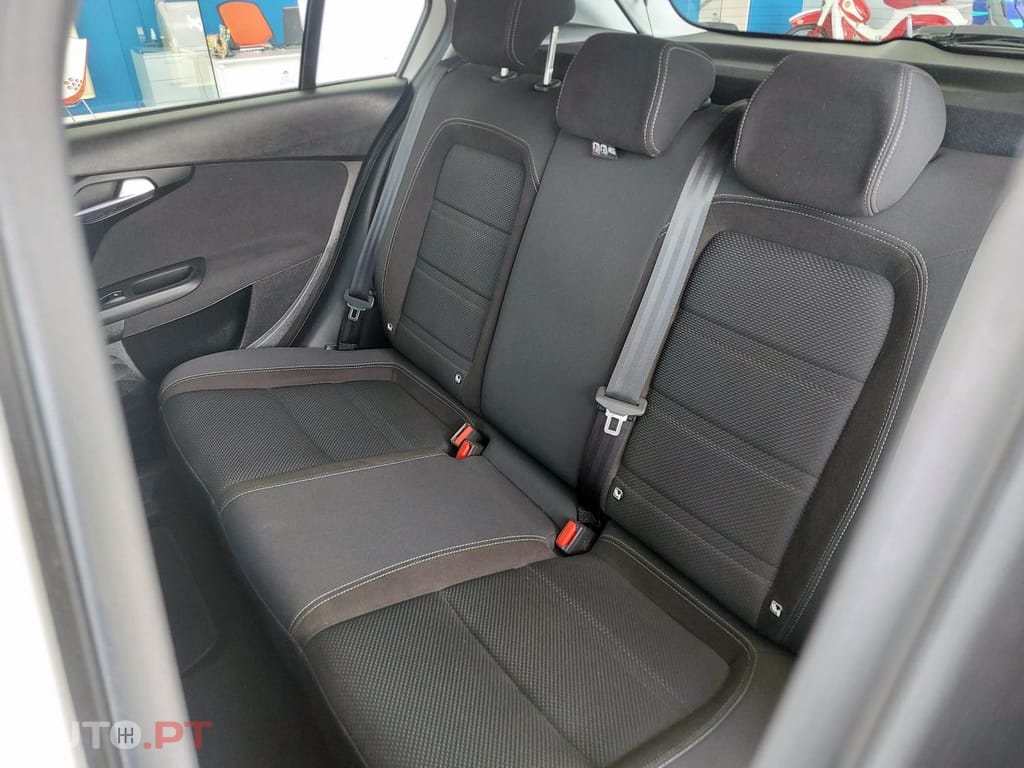 Fiat Tipo 1.3 M-Jet Lounge