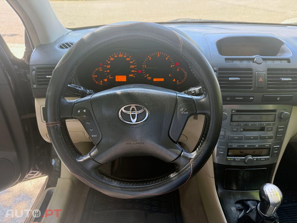 Toyota Avensis SW 2.0 D-4D NACIONAL
