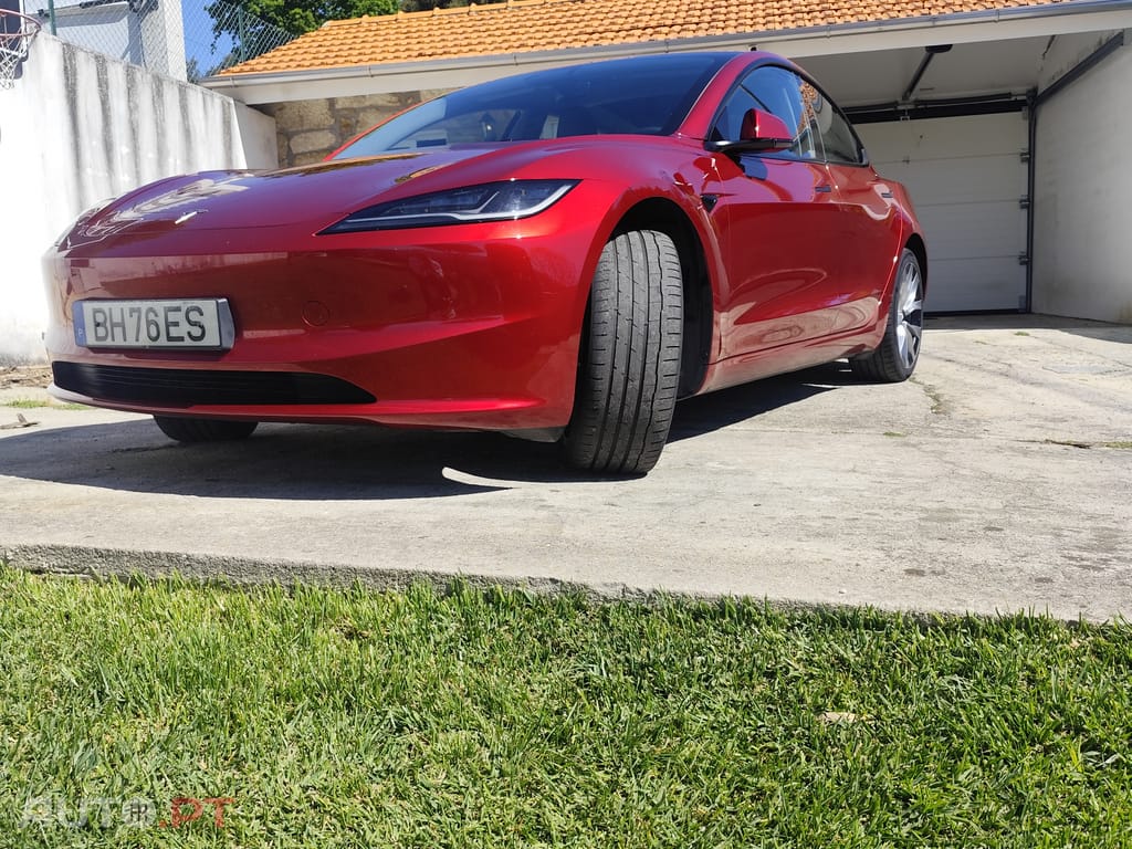 Tesla Model 3 RWD