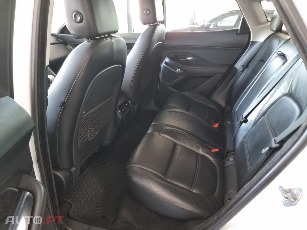 Jaguar E-Pace 2.0 i4D R-Dynamic S