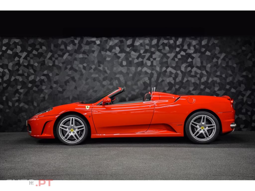 Ferrari F430 Spider V8