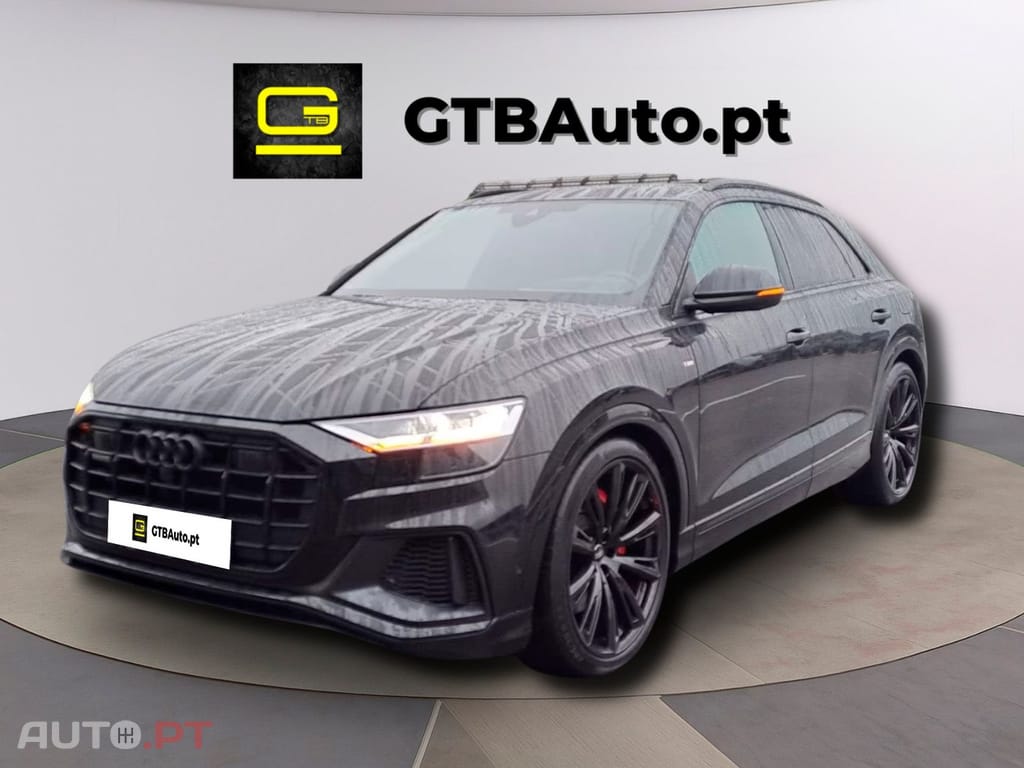 Audi Q8 55 TFSIe quattro S-Line 