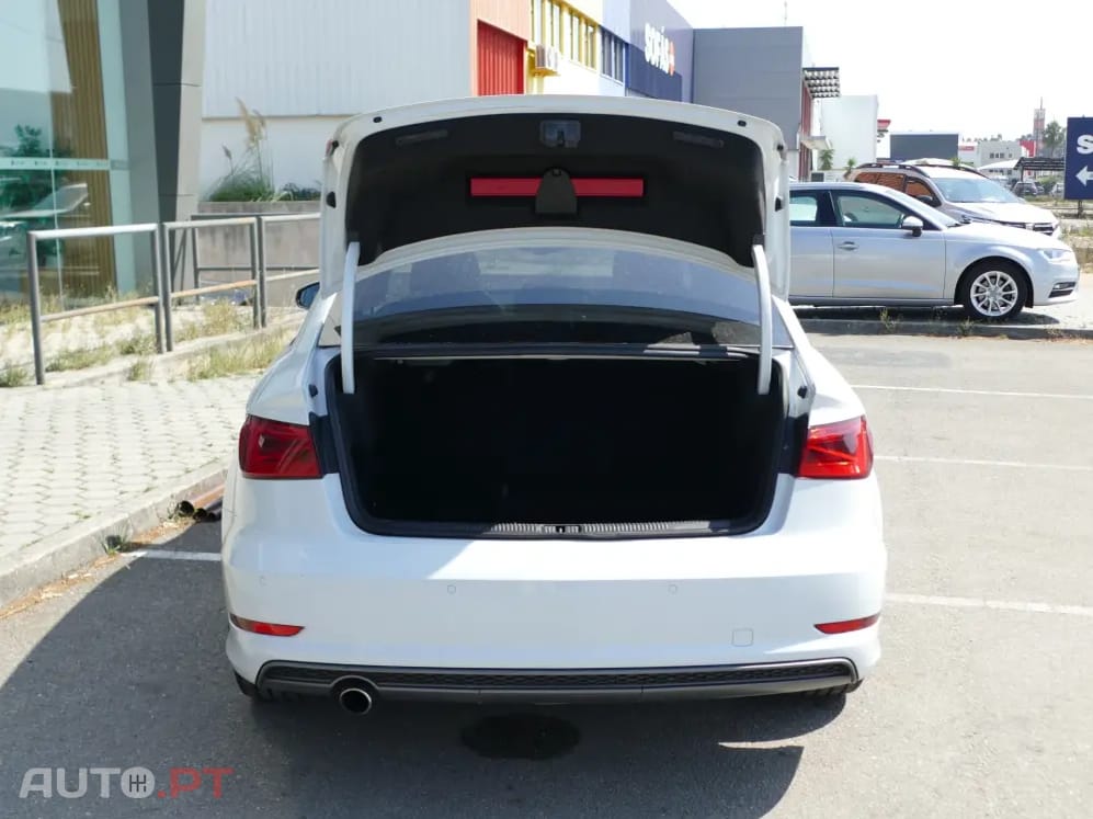 Audi A3 1.6 TDI S-line S tronic