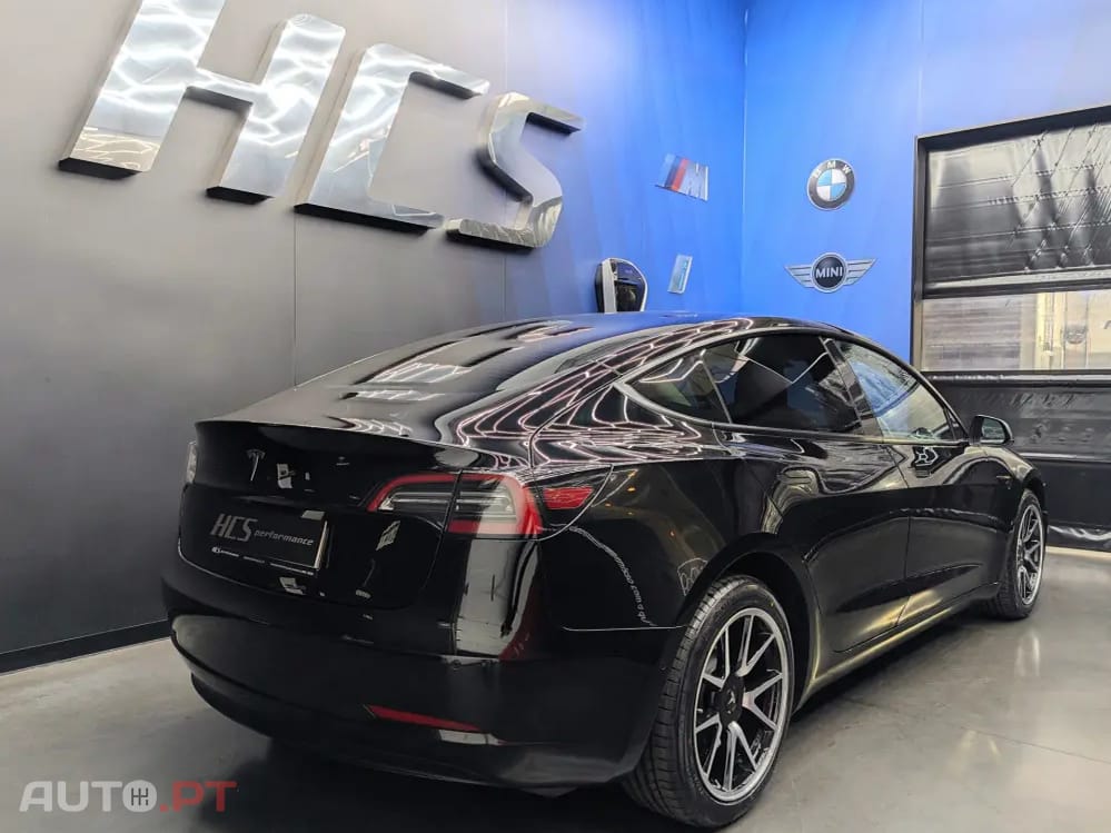 Tesla Model 3 Tração Traseira