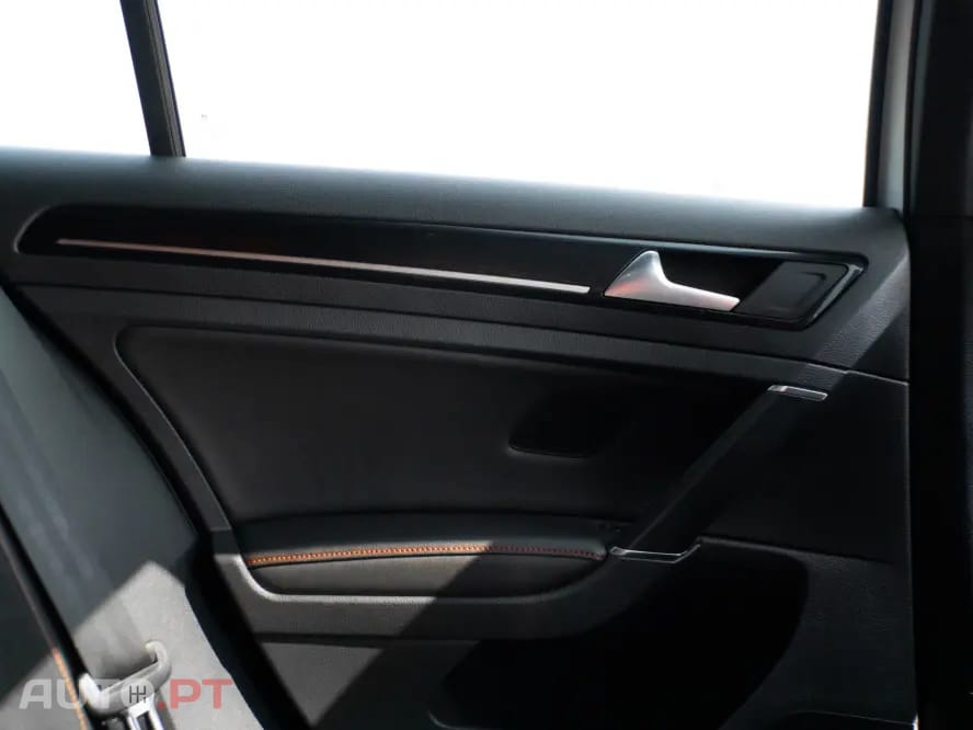 Volkswagen Golf 2.0 TSi GTi DSG Performance