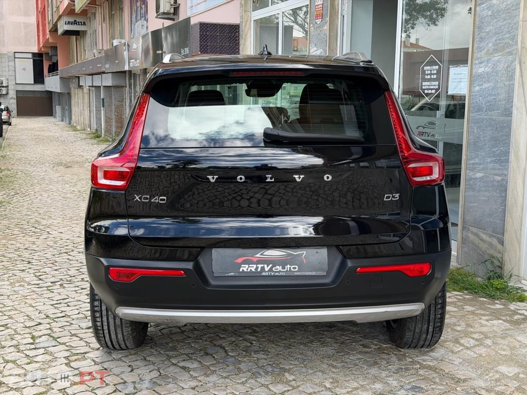Volvo XC40 2.0 D3 Momentum Plus