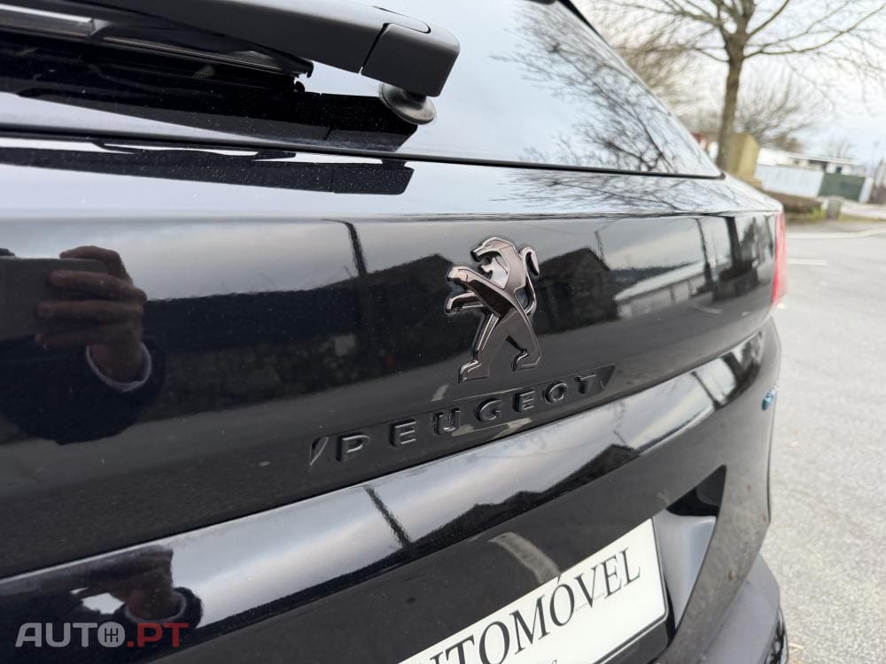 Peugeot 3008 1.6 Hybrid GT Pack e-EAT8