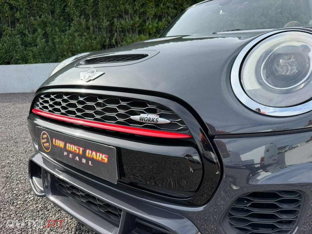 MINI Cabrio John Cooper Works