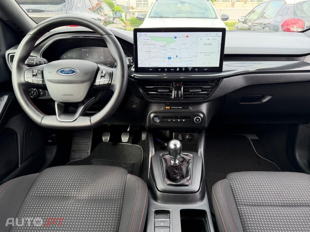 Ford Focus 1.0 EcoBoost MHEV ST-Line