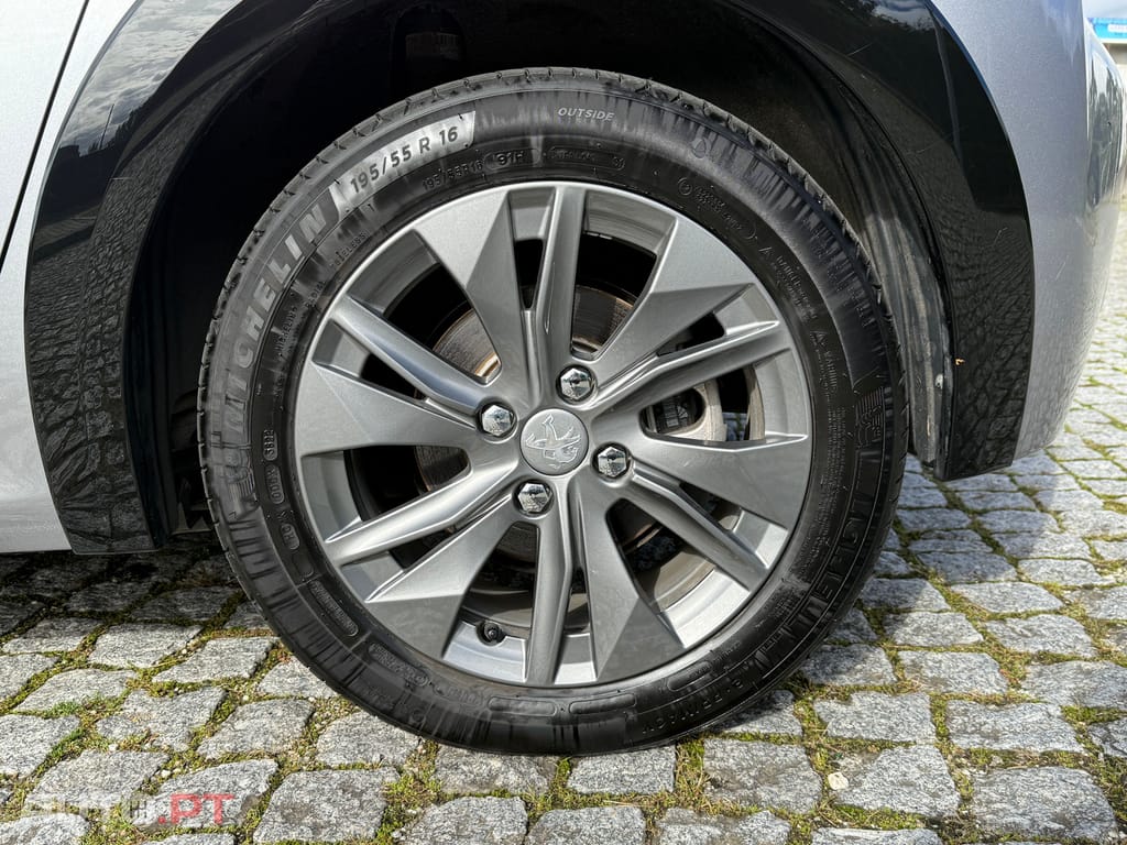 Peugeot E-208 50 kWh Allure