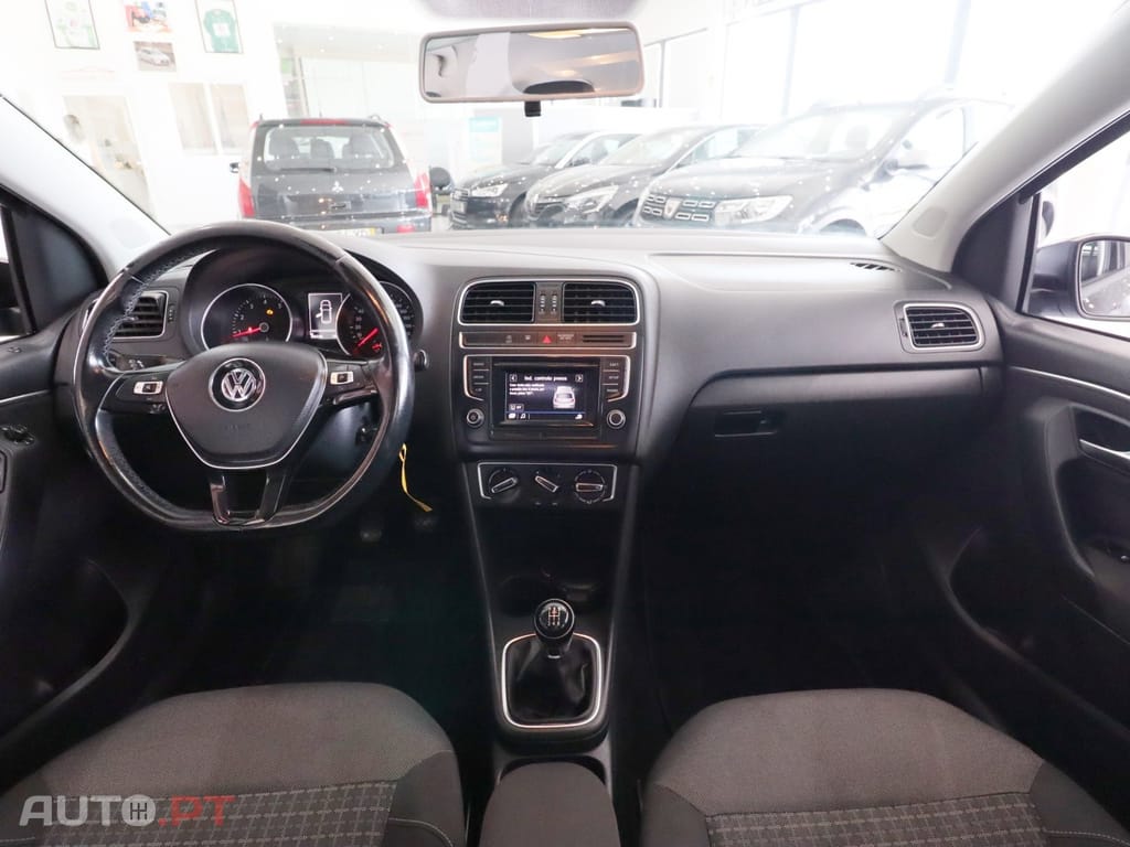 Volkswagen Polo 1.0 Confortline