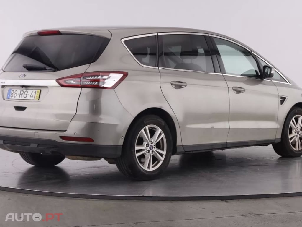 Ford S-Max 2.0 TDCi Titanium