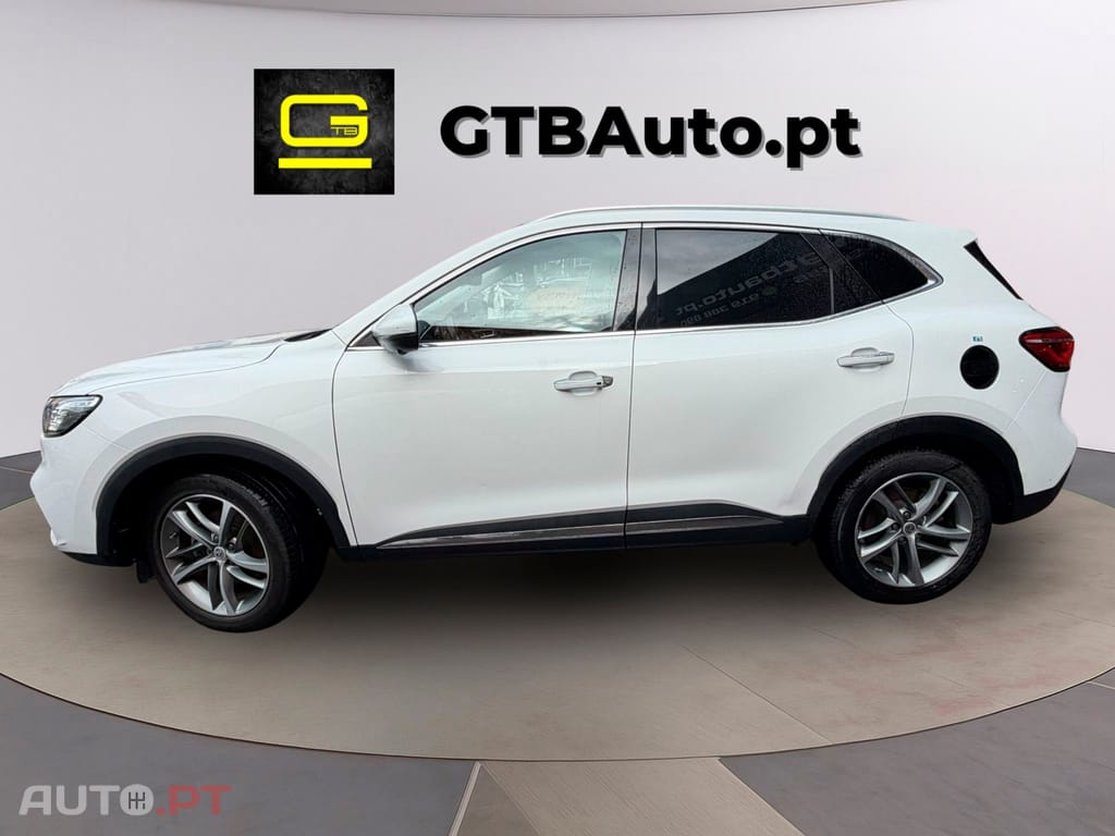 MG EHS PHEV Hybrid Luxury