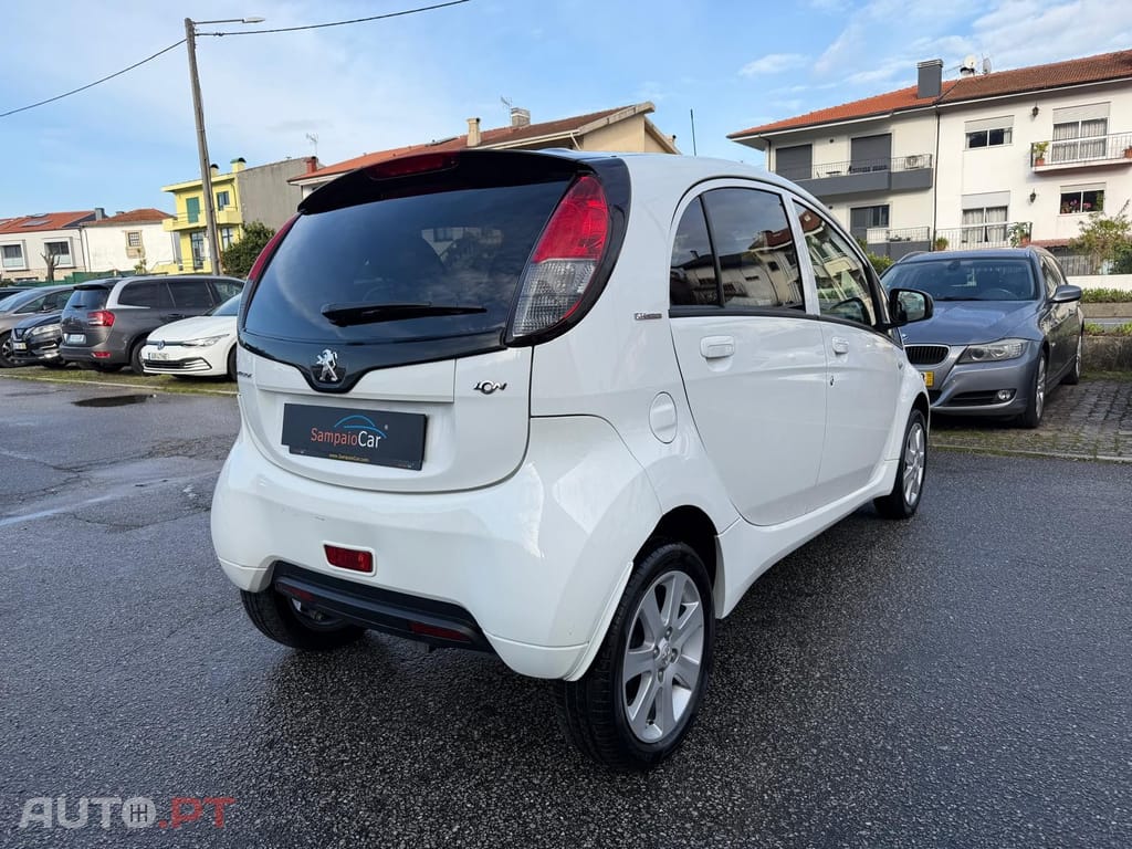 Peugeot iOn Standard