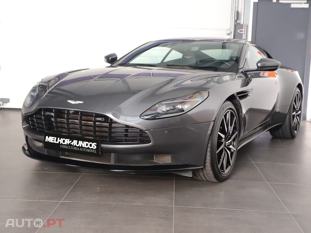 Aston Martin DB11 Coupé V8 Auto