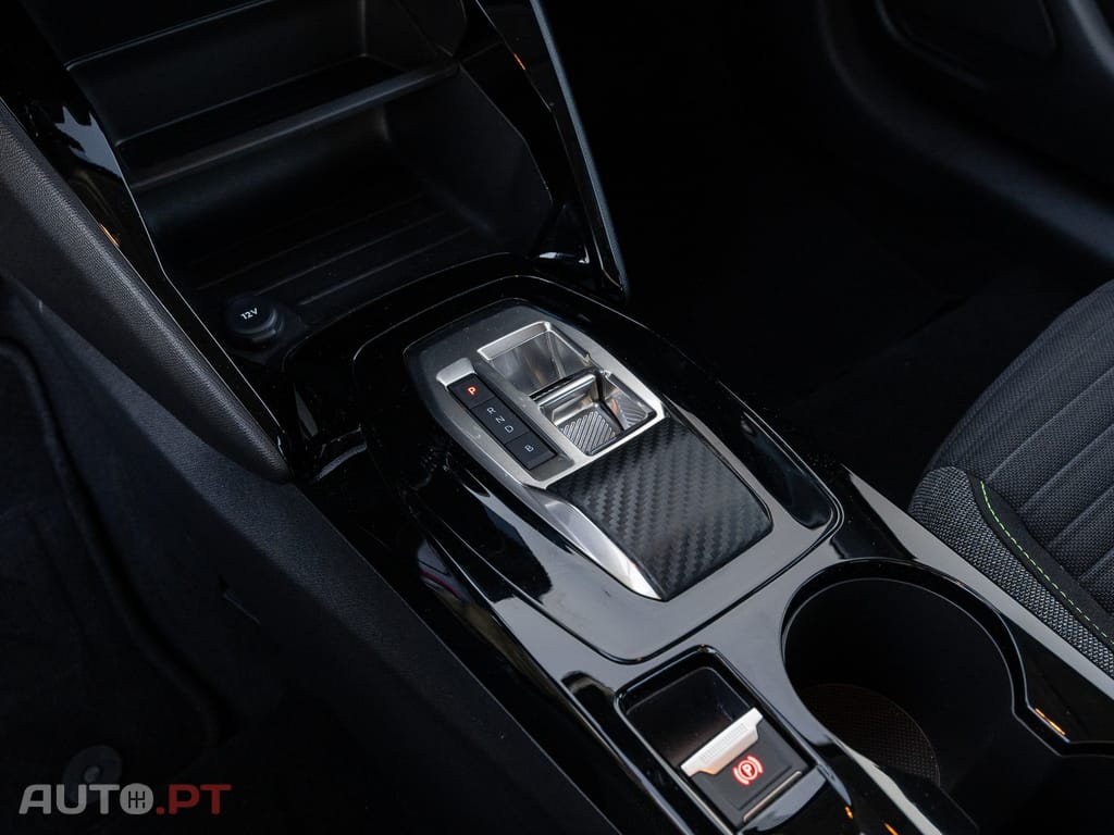 Peugeot E-208 50 kWh Active