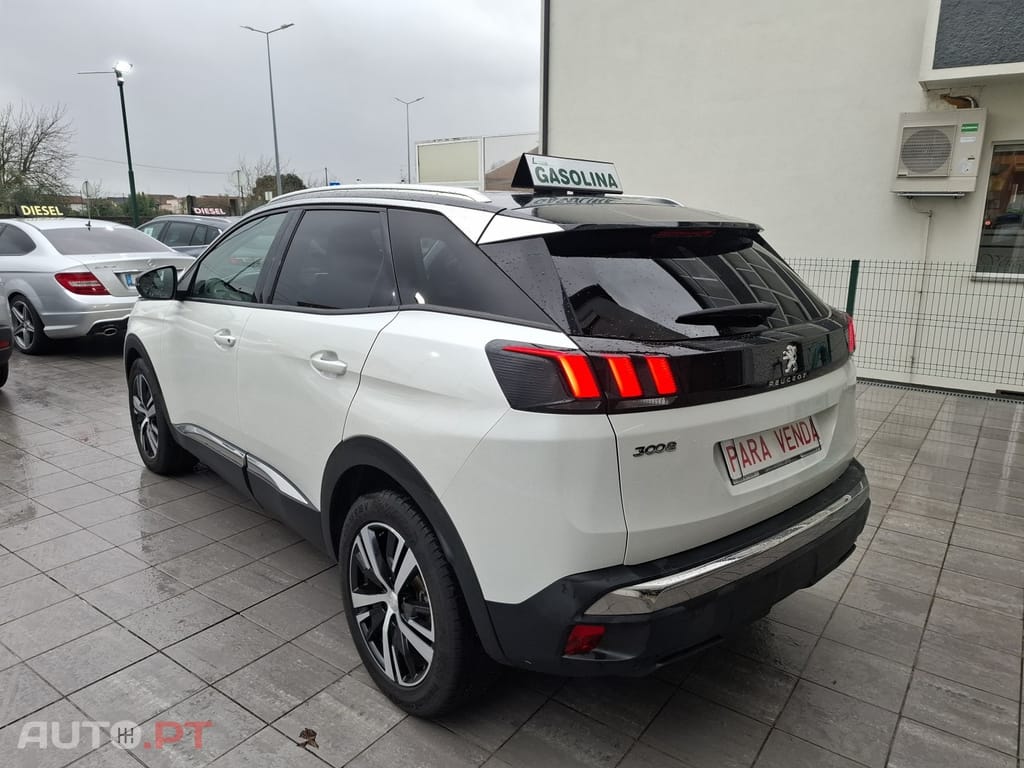 Peugeot 3008 1.2 PureTech Allure Pack